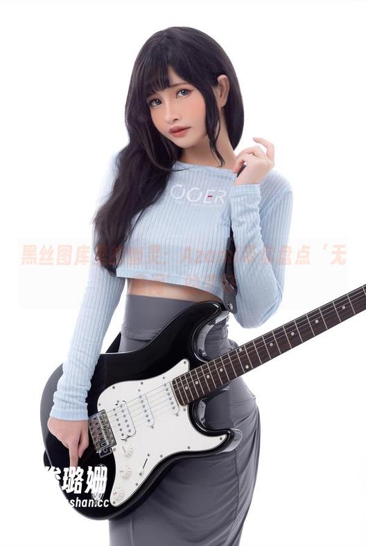 Azami 黑丝图库里的幽灵:Azami带你盘点‘无意间’的美好