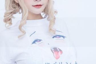 水着合集中Azami卖萌到什么程度，我眼睛可是酸了哦！