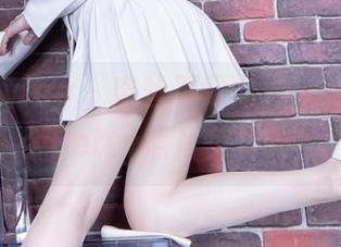 Beautyleg - 肉丝不是问题，问题是这个Betty照片免费吗？