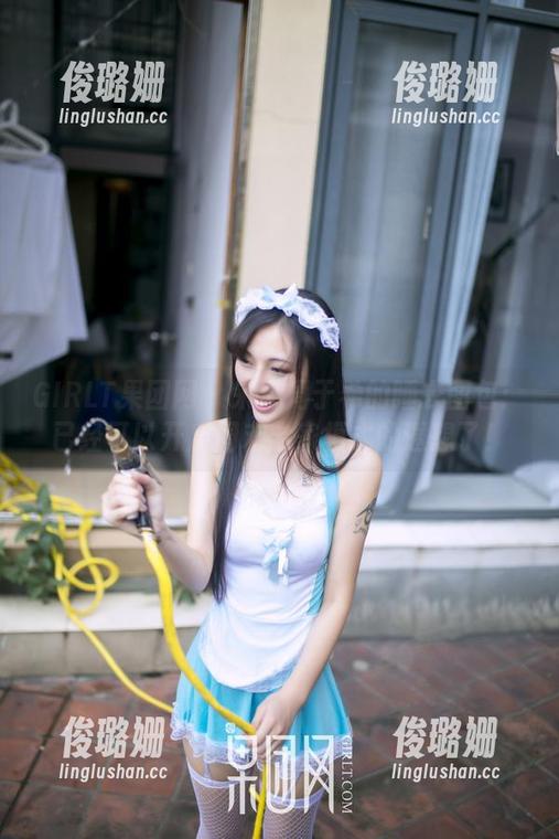 GIRLT果团网 - 来自周于希的睡衣图包：已经可以开启周末宅家模式的遐想了！