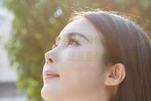 MiiTao蜜桃社 - 来吧，免费的韵莉娜VANILLA丝袜套图！流行的不是只穿，还是要看得出心理！