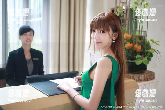 MyGirl美媛馆-杨晓青儿 MyGirl美媛馆 - 杨晓青儿最新分享:办公室不止是投影仪和文件夹的天下。