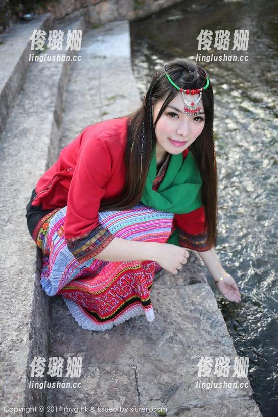 MyGirl美媛馆 - 谁说图片不能惹火？豆baby的美脚，资源都跑到图库里来了！