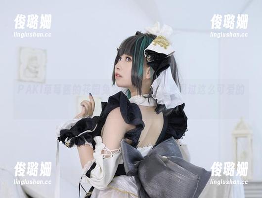 PAKI草莓酱 PAKI草莓酱的花园兔女郎写真:从没见过这么可爱的花草能量!