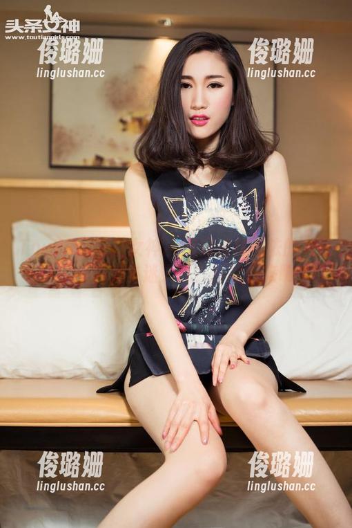 TouTiao头条女神 - 想知道林依依的美足在线，原图有多迷人吗？那就快来瞧瞧！