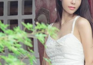 UGirls尤果网 - 快来！Angela楚楚的肉丝高清图集，保证让你多看几眼！