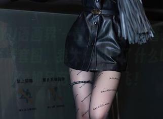 XIAOYU语画界 - 看了Angela喜欢猫学姐的高清套图，我大概明白了什么叫做“学姐风范”，求带飞！