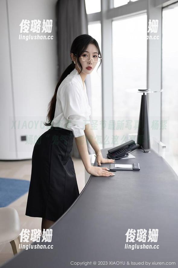 XIAOYU语画界 - 万圣节最新写真，杨紫嫣的“鬼气”指数怎么这么高呢？