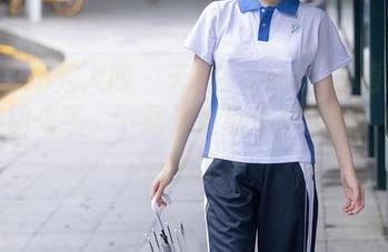 Xiuren秀人网 - 天呐！Laura苏雨彤白丝美图来了，下载速度请适度控制，心脏受不了！