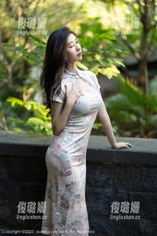 Xiuren秀人网 - 你见过全套厨娘写真？Manuela玛鲁娜让锅碗瓢盆都想上镜！