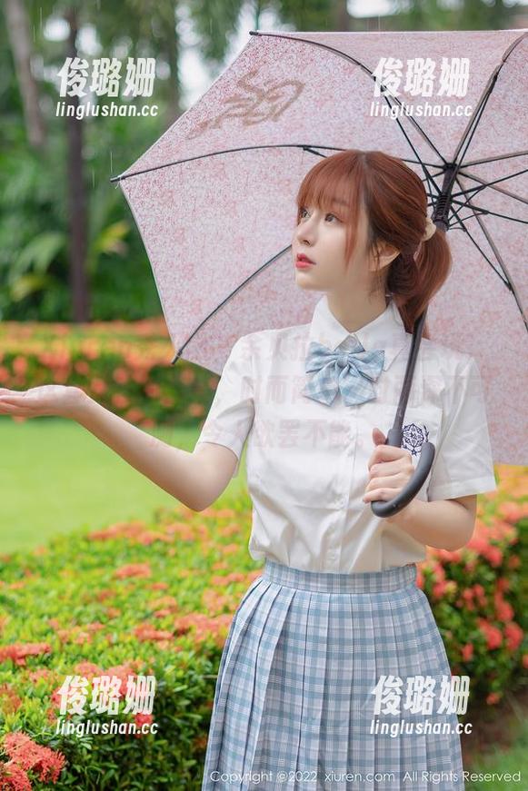 Xiuren秀人网 - 余贝拉bella真会玩，这套女孩的合集，时而简单，时而深不可测，令人欲罢不能。