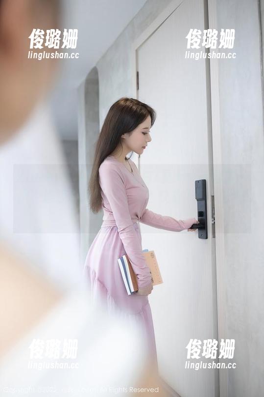 Xiuren秀人网 - 田兮白·夏天：这图集一出，谁还敢说夏天不好？快来下载一份吧！