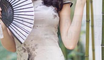YouMi尤蜜荟 - 小海臀Rena的定制女友：这不是你想象中的那种作品