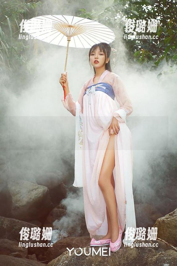 YouMi尤蜜荟 - 体操服写真里的费若拉，在线探寻那一瞬！