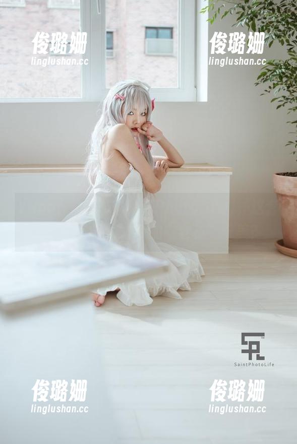 Yuna(윤아)[SAINTPhotolife]，这套高清能否扛得住我的“老板”审美？