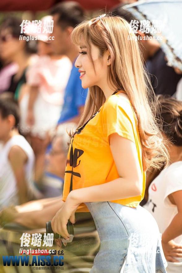 aiss - 若兮的办公室大冒险：无圣光也能拍出好写真！