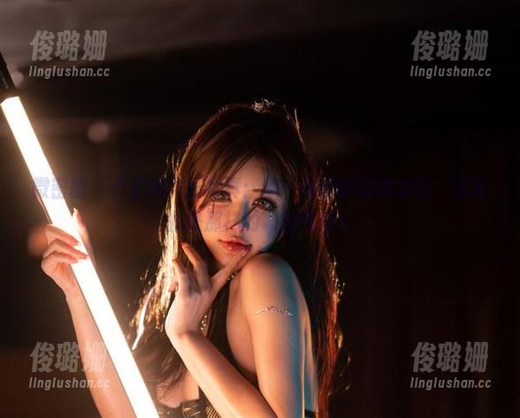于芷晴 微密圈 - 于芷晴女王写真:每一张都像是在发出‘我真的是那样的’的气息!