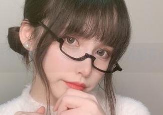 你十七鸽空姐：美图满分，妆容却有点拼
