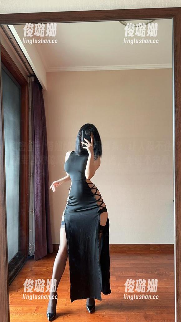 俏妞t 微密圈 - 俏妞t的温柔写真集:让人忍不住想要当她的抱枕!原图附赠,保证不失真!