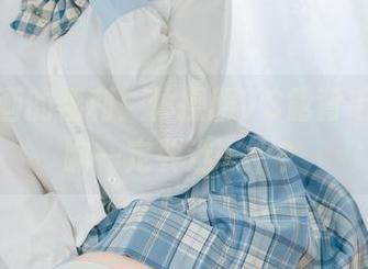 兔玩映画的福利：体操服VS露背毛衣，干嘛一定要选一个？