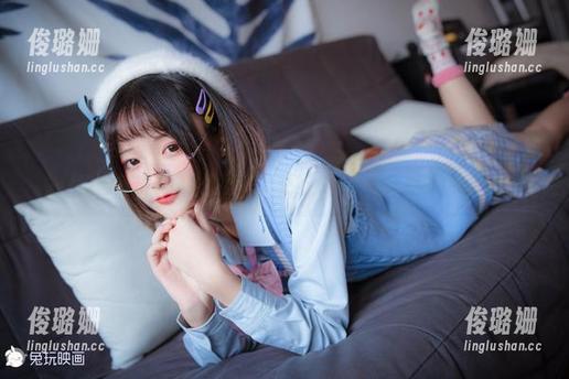 兔玩映画最新小莫女仆图包，想不关注都难，关键是这气氛！