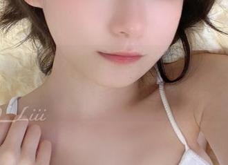 不可思议！发条少女yoki的免费猫咪自撮套图，轻松萌翻你的屏幕！