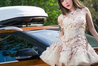 头条女神 - 小晴子的牛仔裤作品集：怎么穿都能秀出大长腿？