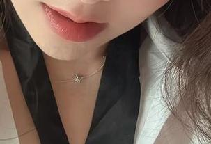微密圈 - 这种衣服真好，偏偏被奶雯穿上了美图的风格