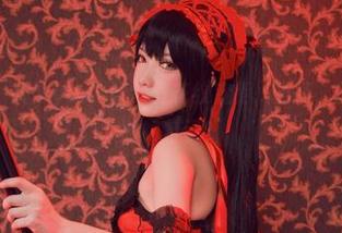 豹纹全套，妖少you1让这些花纹变得...张扬，却又有些微妙的暗示？