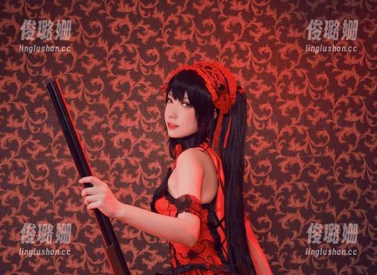 妖少you1 豹纹全套,妖少you1让这些花纹变得...张扬,却又有些微妙的暗示?