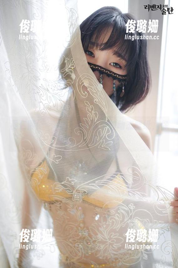姜仁卿(강인경)，水手服中的动态壁纸，你也想“入海”吗？