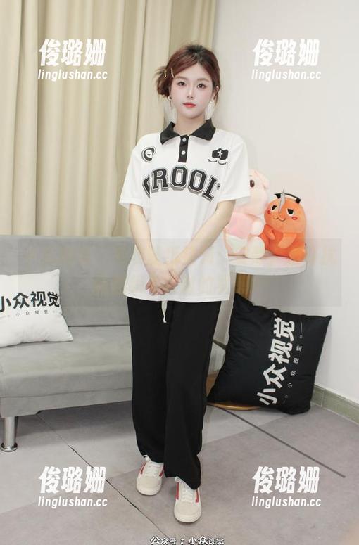 小众视觉-圆圆 小众视觉 - 毛衣壁纸特辑:安静,别打扰圆圆织毛衣时的冥想!
