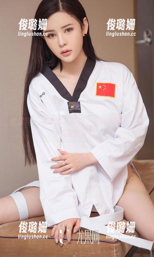 尤果网-球球 尤果网 - 球球的尤画情人私房美图!一场视觉的冒险