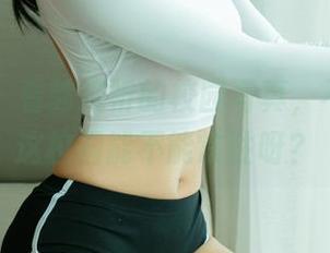 尤果网 - 看郭婉祈的校园写真，不禁想问这校园能不能常驻呀？