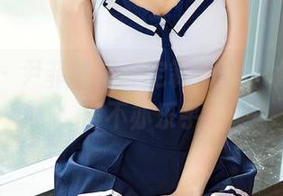 尤蜜荟 - 尹菲的浴缸定制写真，水泡泡玩得不亦乐乎