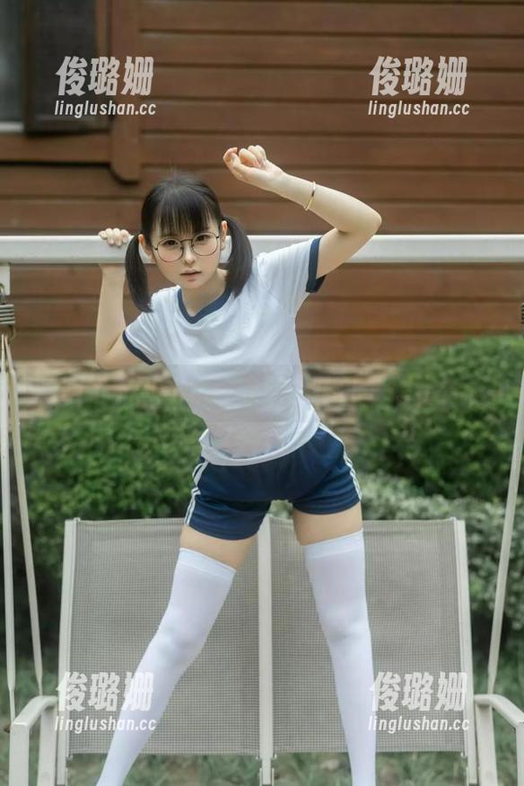 制服搭配？幼水铃衣的图库让我想学穿搭