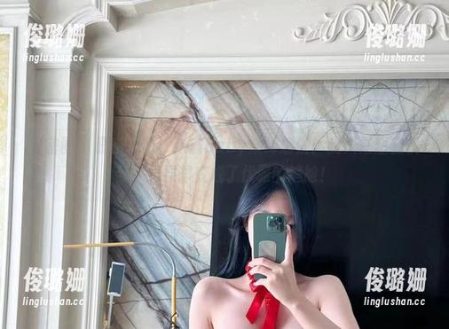 微密圈 - 最新美图！张鑫baby演绎瑜伽：我只是想变优雅，结果却变成了优雅的尴尬！