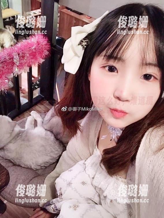御子Yumiko 御子Yumiko把学妹拍得这么好,难道摄影界的标准就是“全套”?