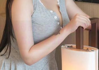 推女神 - 黄可christine的丝袜原图，果然让人无可自拔？