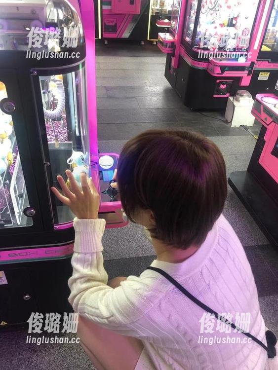 微密圈 - 无敌哒小姨妈的图集：私拍水手服，载着少女心趣！