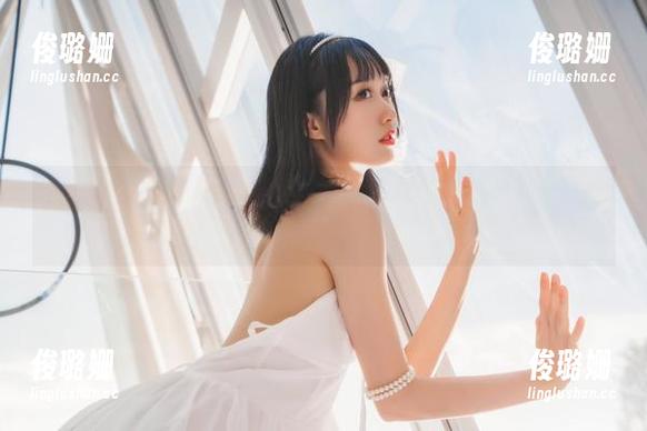 木绵绵OwO 看到木绵绵OwO的女王,图片从此在我心里留下了不可磨灭的痕迹,真想下载所有