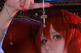 这是桜满三时的写真，票价到底是“礼服的魅影”？