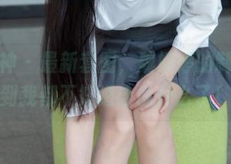 梦丝女神 - 最新套图，魏婷婷的制服漂亮到我都不知道该说什么了！