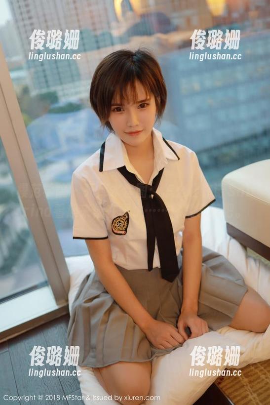 模范学院 - 死库水套图：怎么让许诺Sabrina看起来像在溺水……你就等着吧。