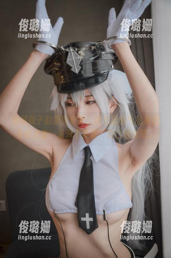 清颜颜子 清颜颜子的原图分享,这圣诞的气氛真的有够浓重,资源不多说,自己瞧去吧。