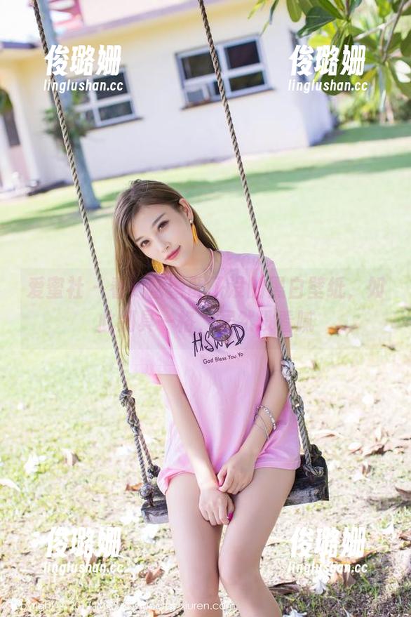 爱蜜社-蕾蕾醒了没 爱蜜社 - 看!蕾蕾醒了没的黑白壁纸,如此别具一格,居然没看腻