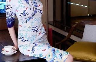 秀人网 - 波涛汹涌？不不，lingyu69泳池高清图集，明明是快乐的涟漪在扩散！
