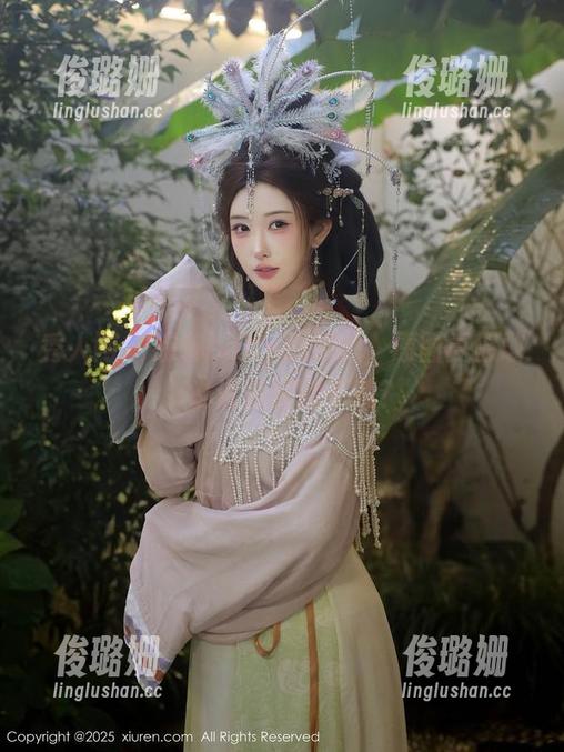 秀人网 - 娜娜baby的旅拍，原图真够敢，谁说真实就不美？
