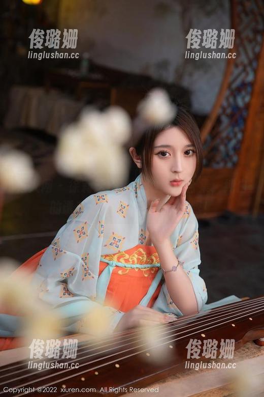 秀人网 - 徐莉芝Booty的美图合集，纯白的诱惑让人忍不住多看几眼！