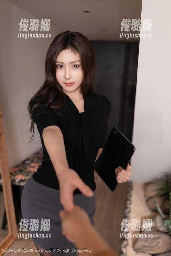 秀人网-王馨瑶yanni 秀人网 - 一瞅王馨瑶yanni的水手服写真集,我勒个去,谁能抵挡这种甜味?